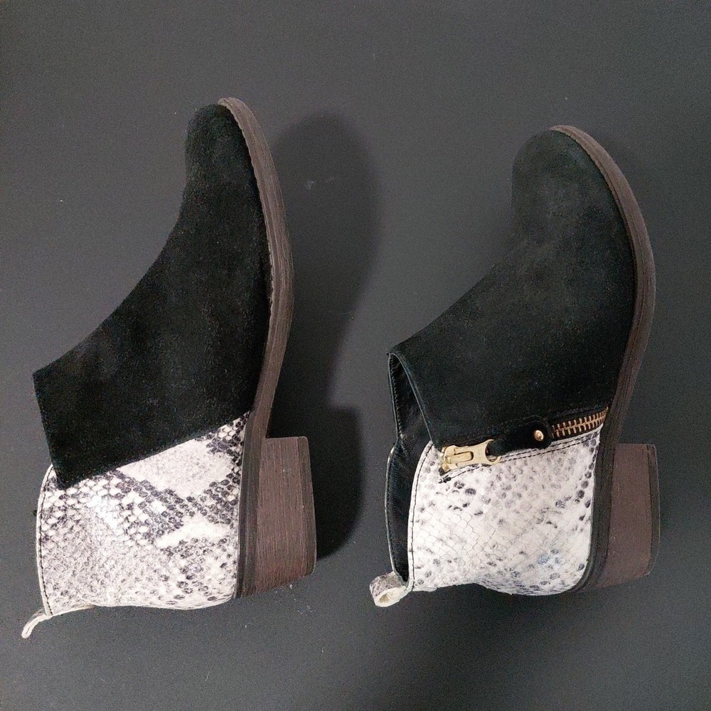 Eric Michael Womens‎ 7B Black Snakeskin Suede Ankle Booties Shoes Western Punk - Picture 6 of 10